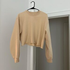 Aritzia TNA cropped crew neck